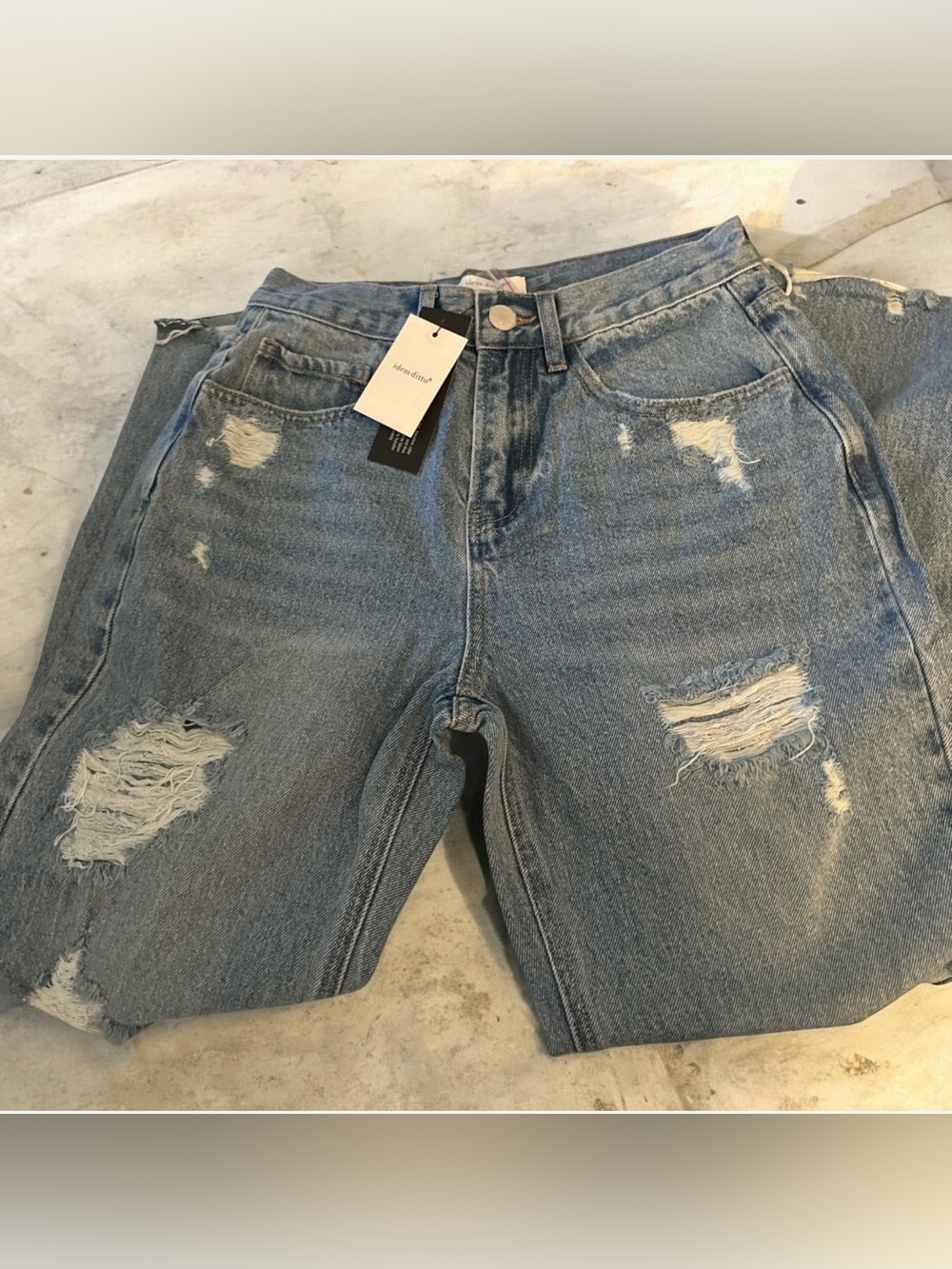 Relaxed Fit Distressed Women's Jeans - Light Blue